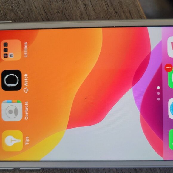 Apple iPhone 8 256 GB White Good Condition Works - Picture 5 of 7